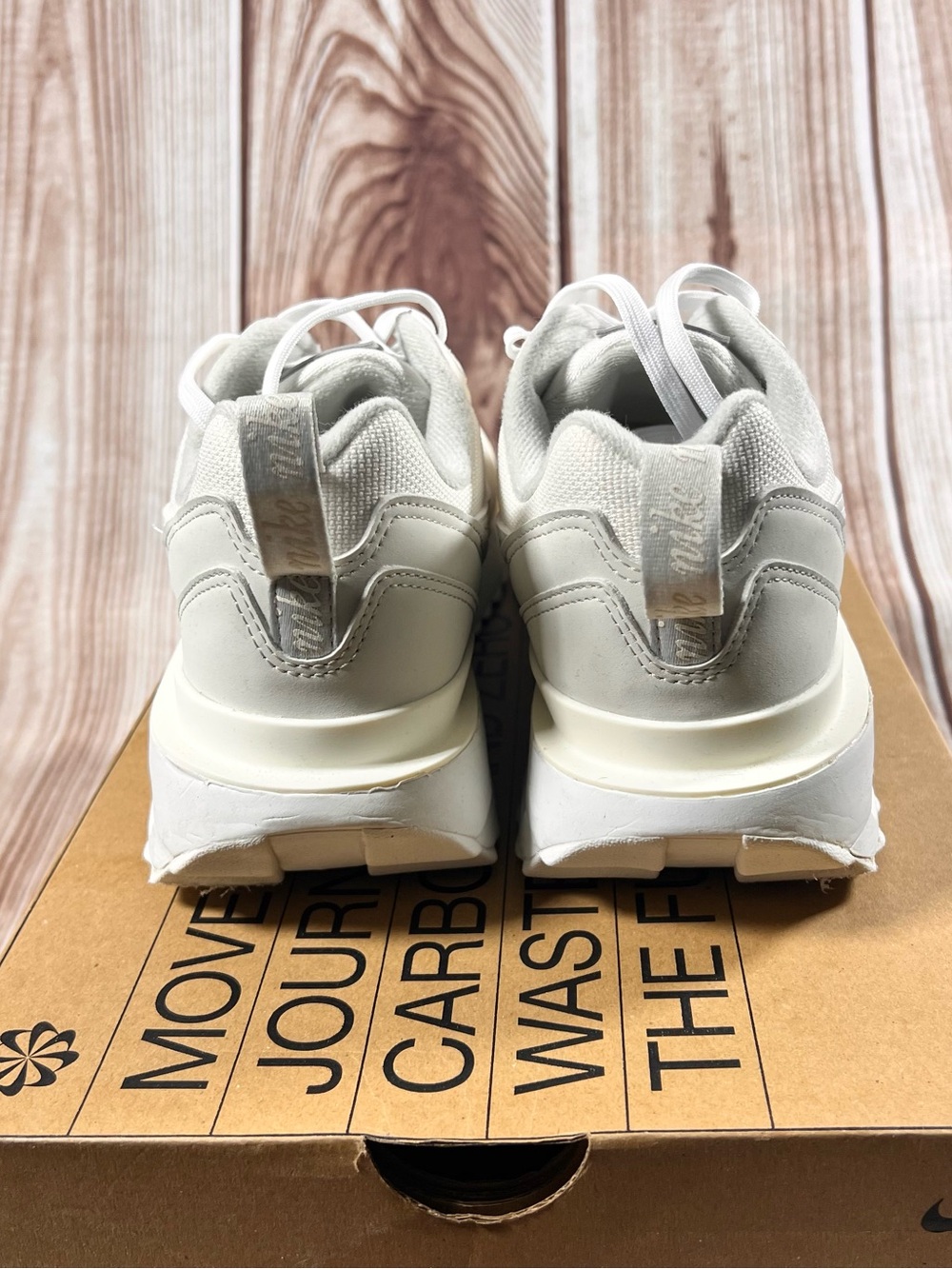 Nike phantom dawn sneakers 8.5 - Picture 5 of 13